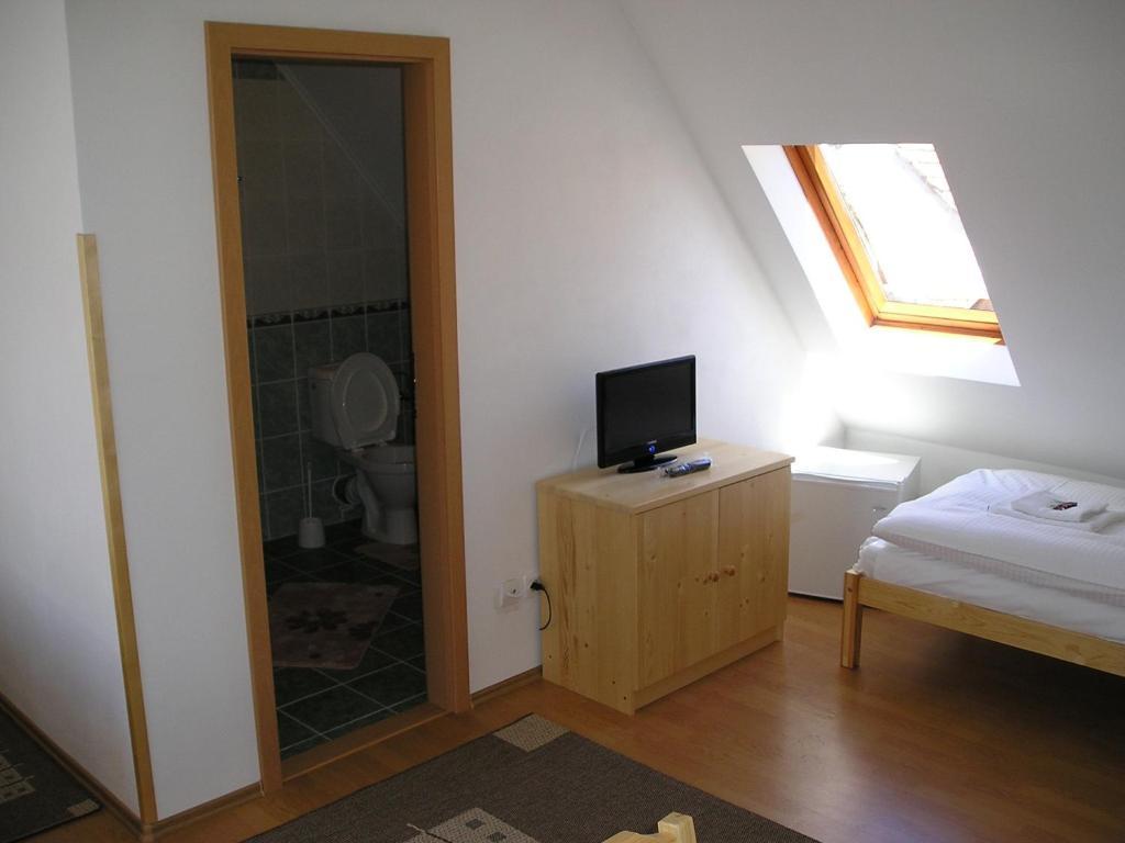 Penzion Romance Břeclav Exterior foto